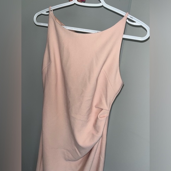 Pink dress - Picture 3 of 4